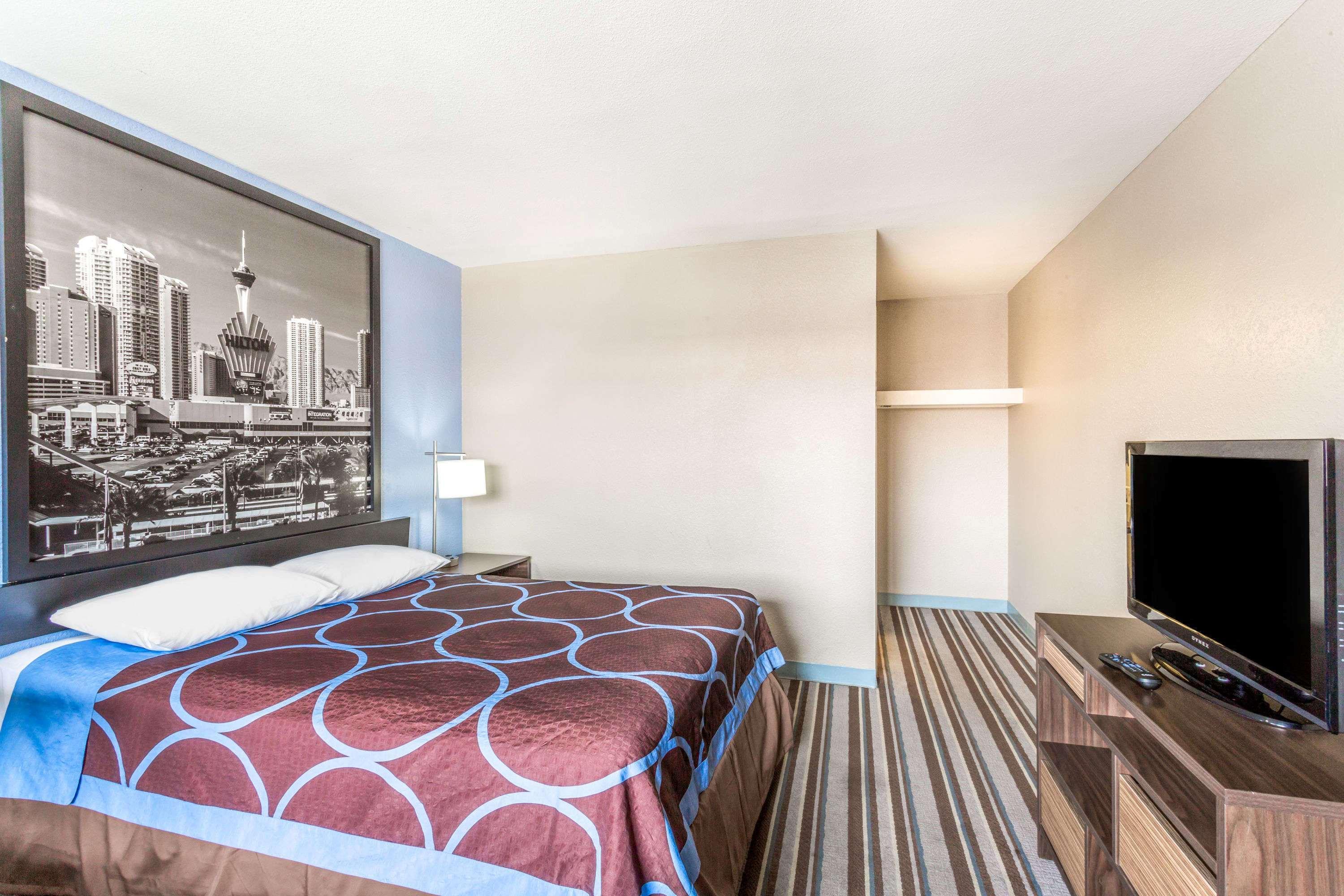Super 8 By Wyndham Las Vegas Nellis Afb Area מראה חיצוני תמונה