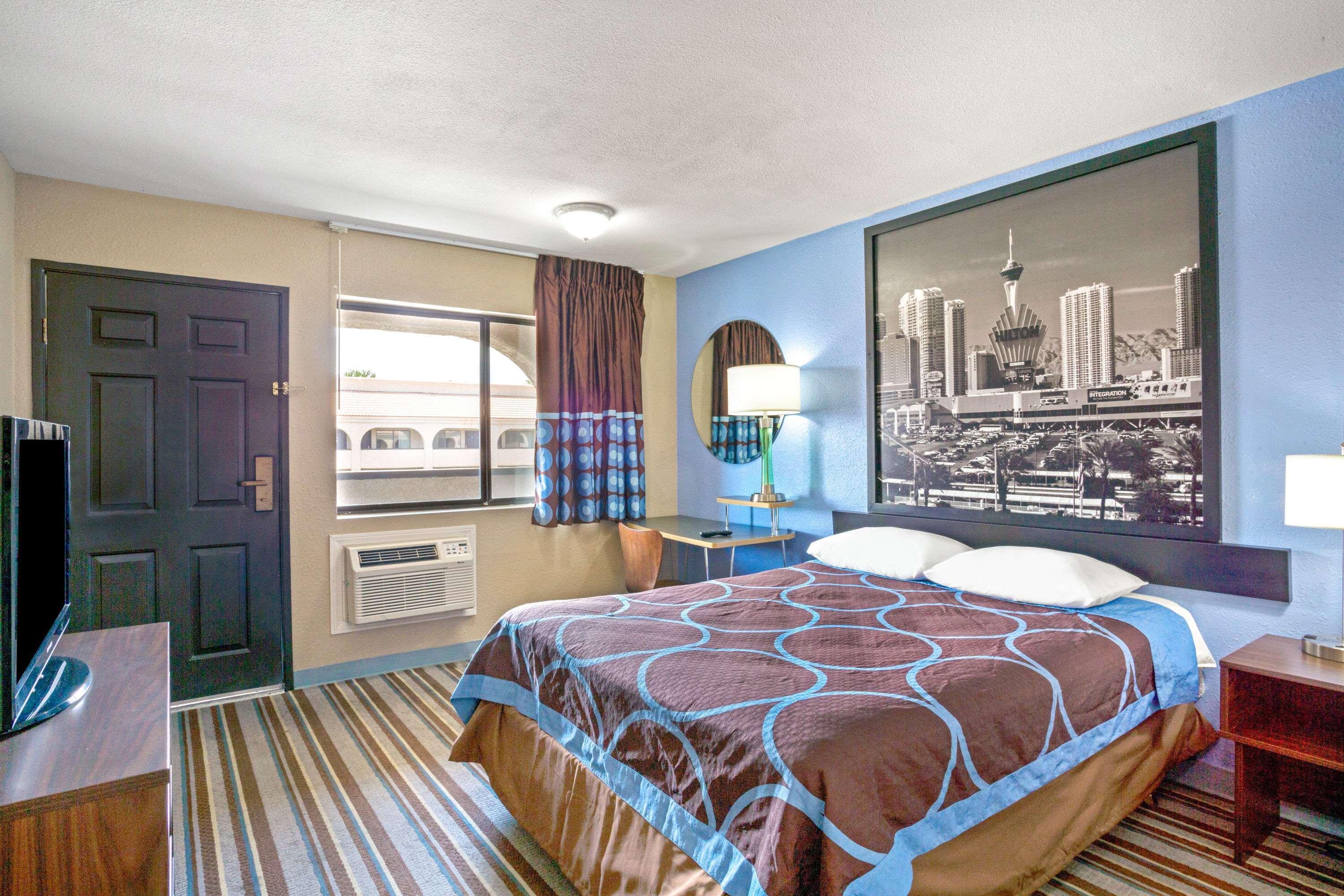 Super 8 By Wyndham Las Vegas Nellis Afb Area מראה חיצוני תמונה