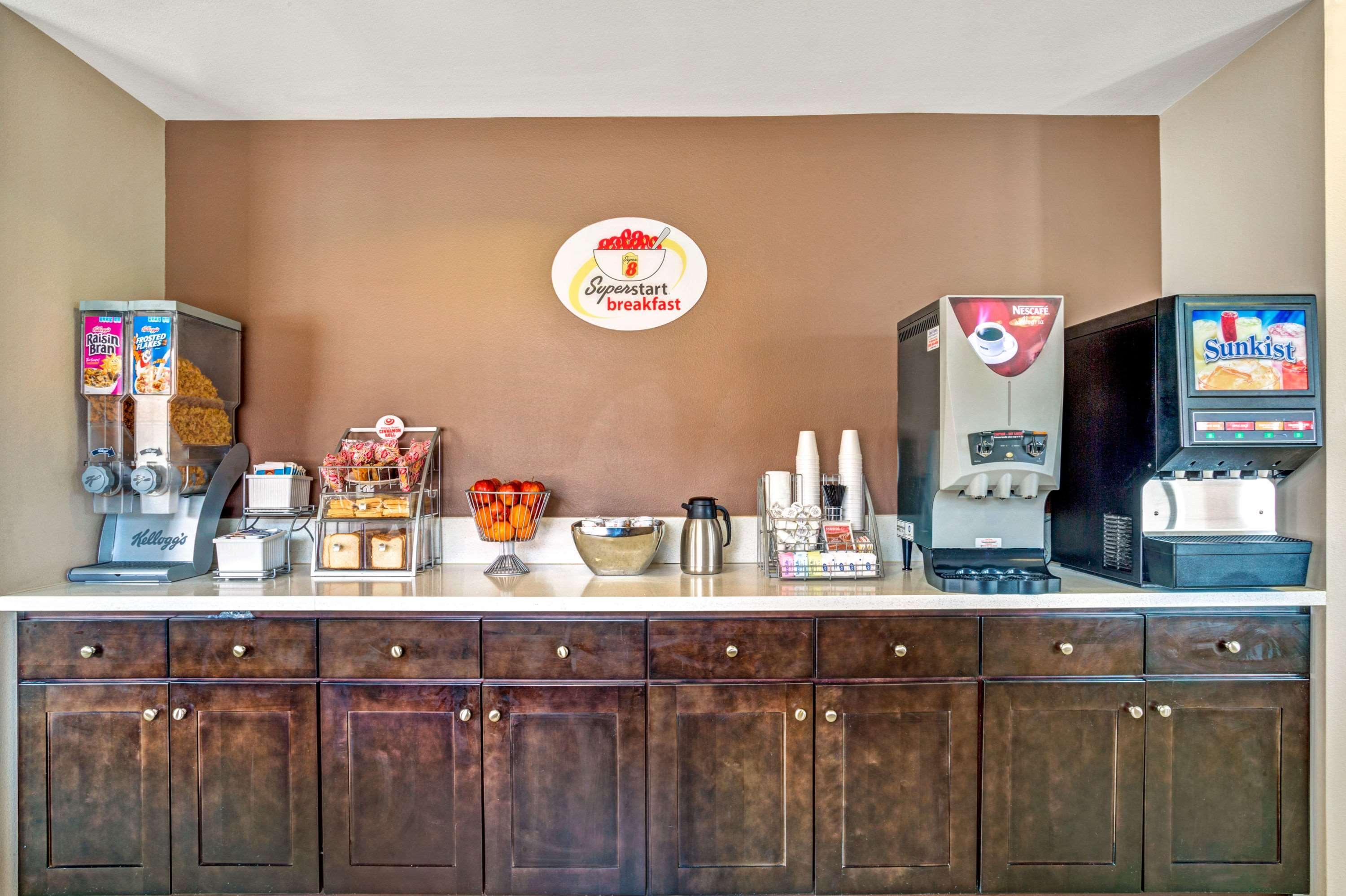 Super 8 By Wyndham Las Vegas Nellis Afb Area מראה חיצוני תמונה