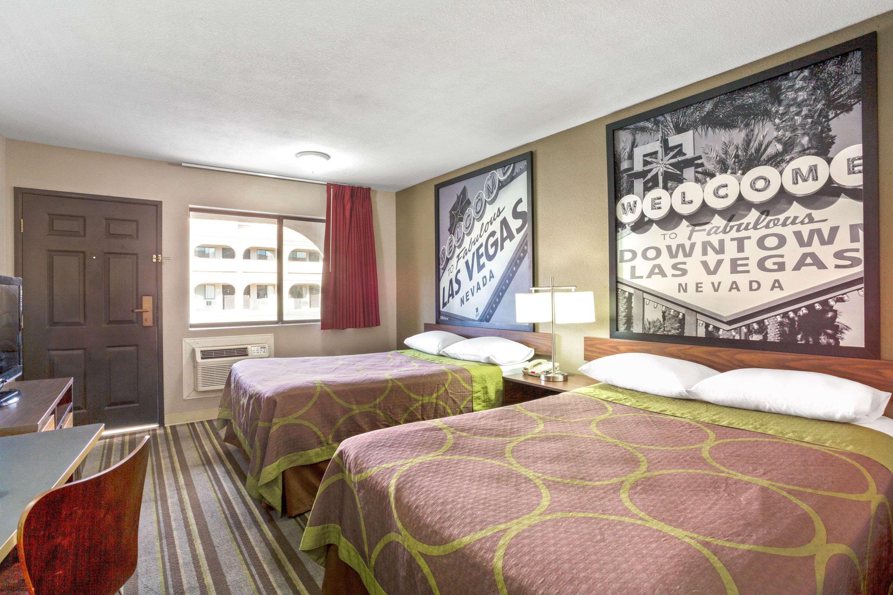 Super 8 By Wyndham Las Vegas Nellis Afb Area מראה חיצוני תמונה