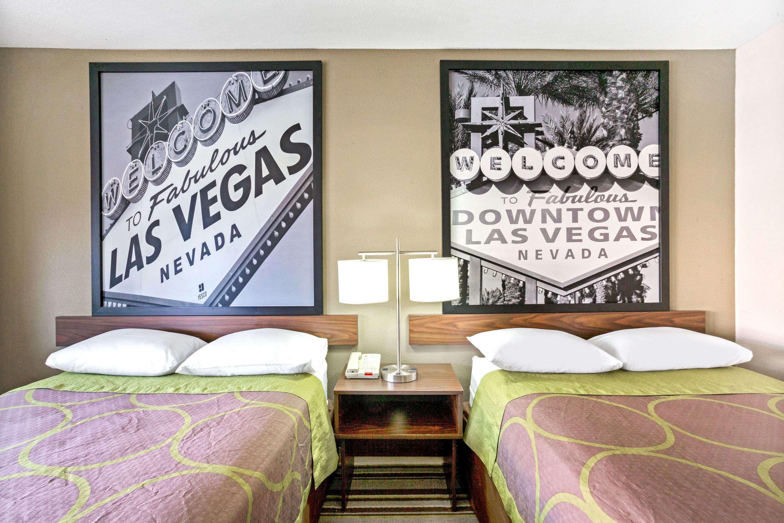 Super 8 By Wyndham Las Vegas Nellis Afb Area מראה חיצוני תמונה